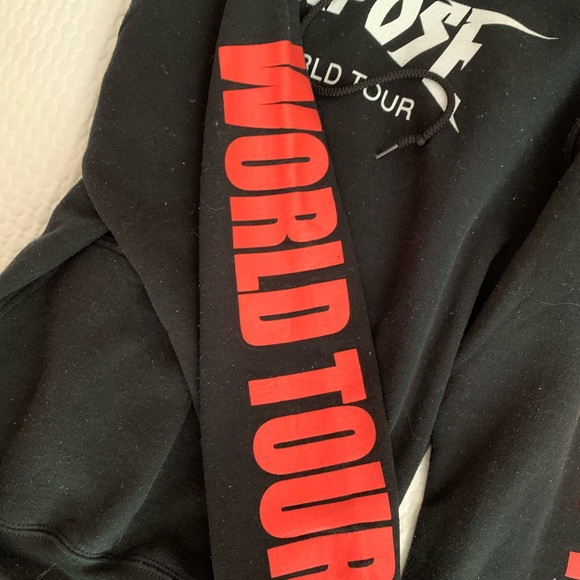 Justin Bieber Tour Sweater - Picture 3 of 6